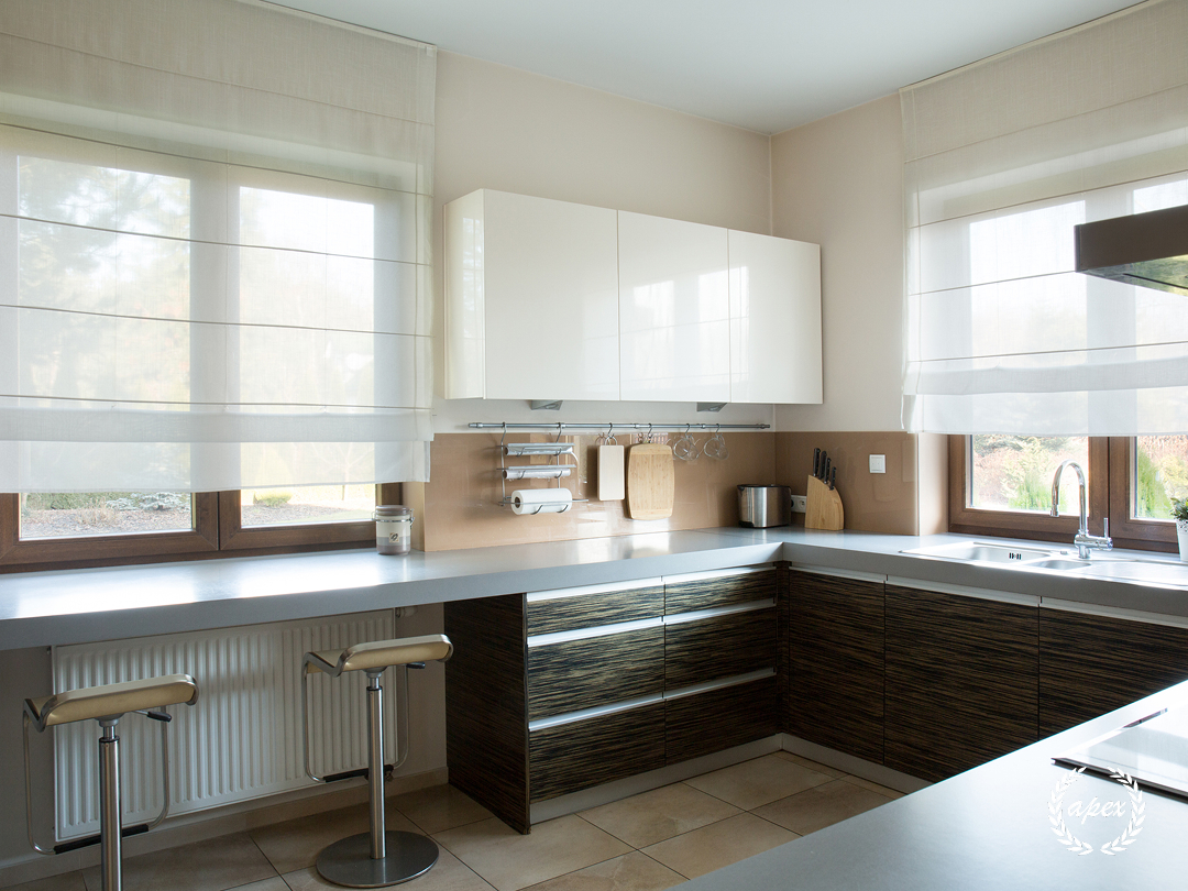 Many Homeowners Overlook The Impact Of Kitchen Curtains
