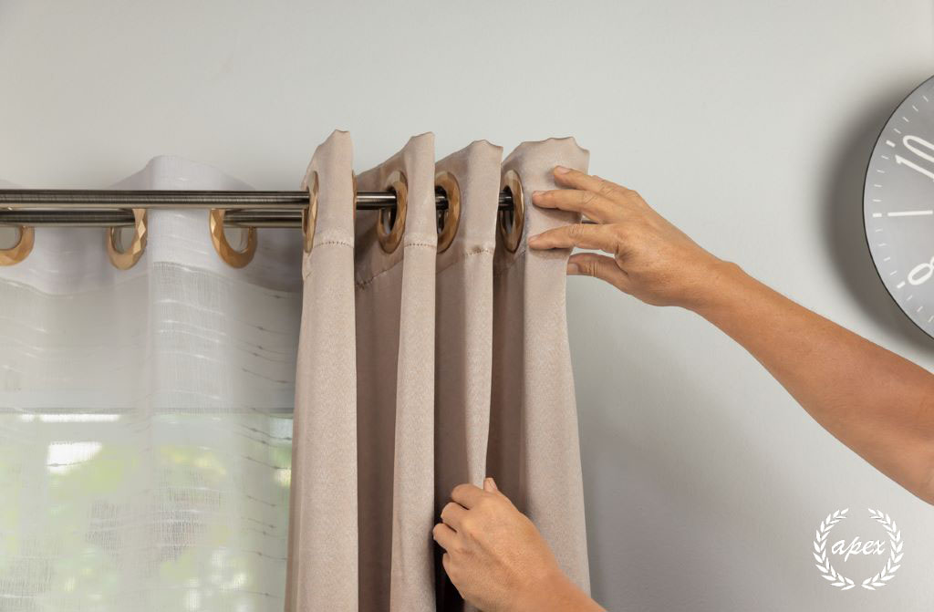 Curtain 2