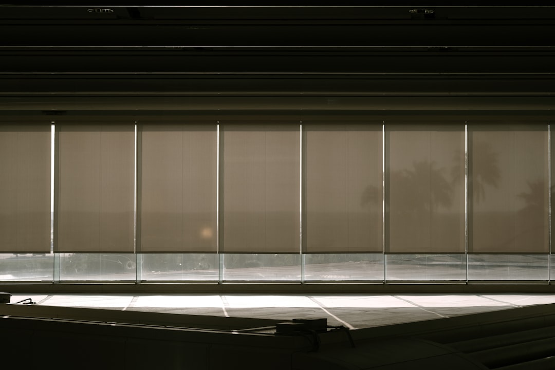 Photo smart blinds